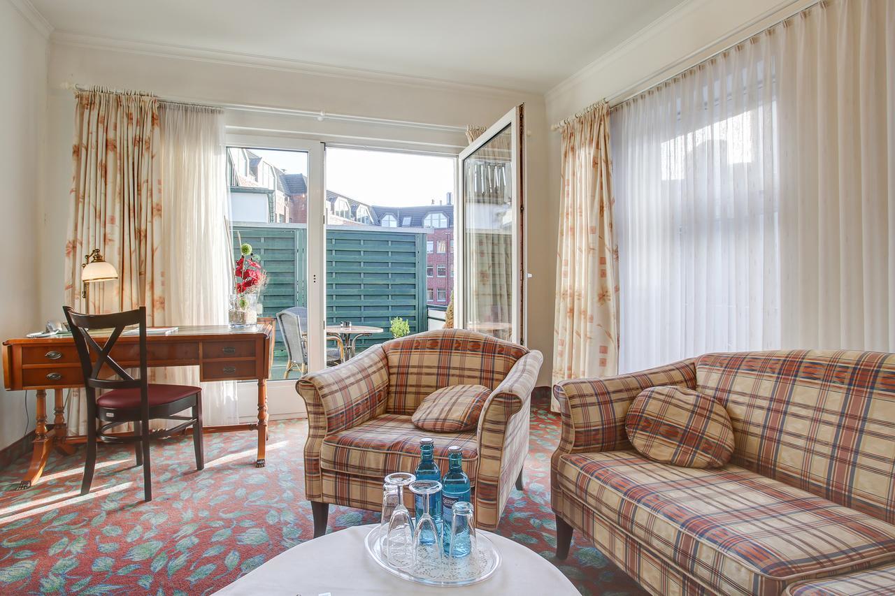 Ina Hotel Consul Kiel Exterior photo
